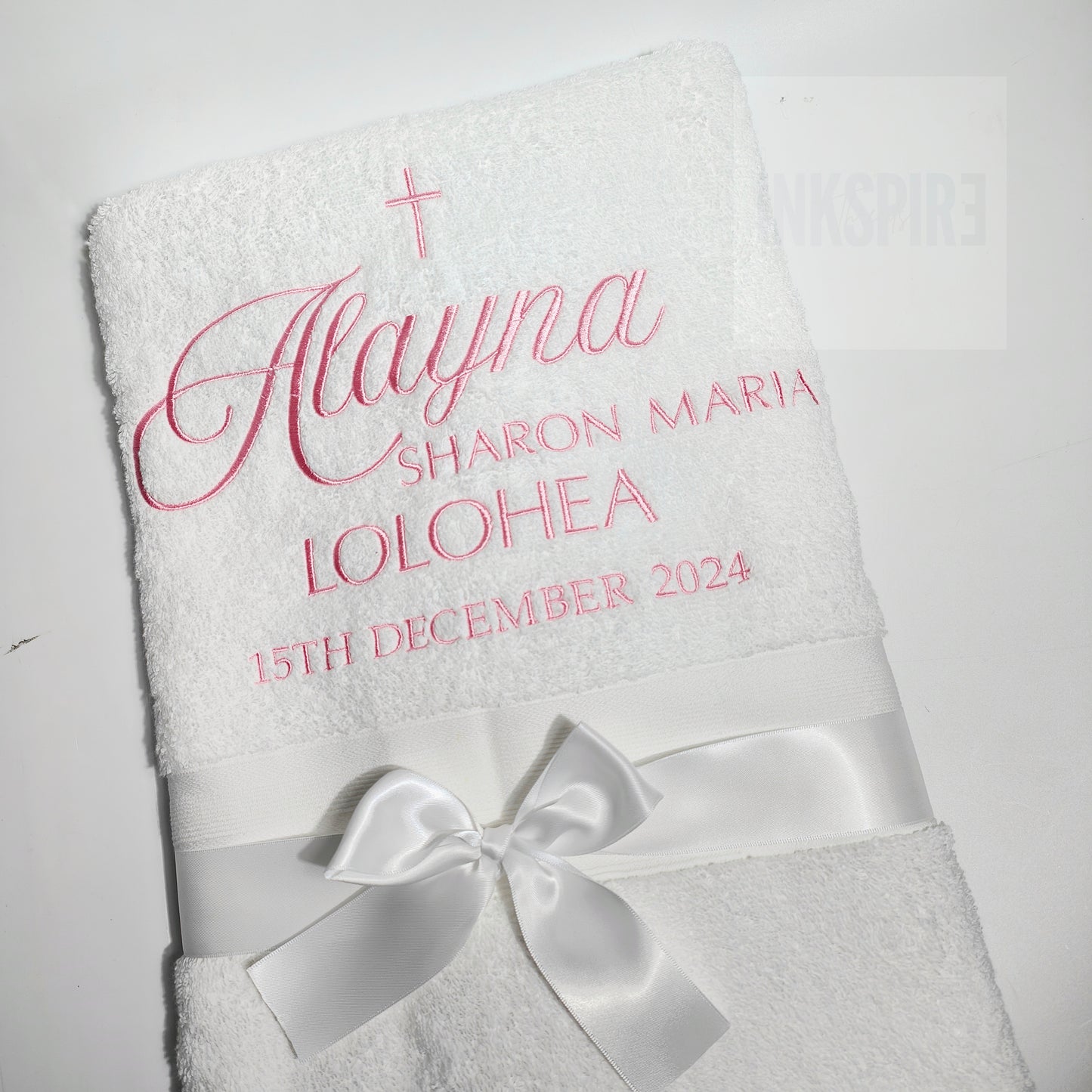 Embroidered bath towel